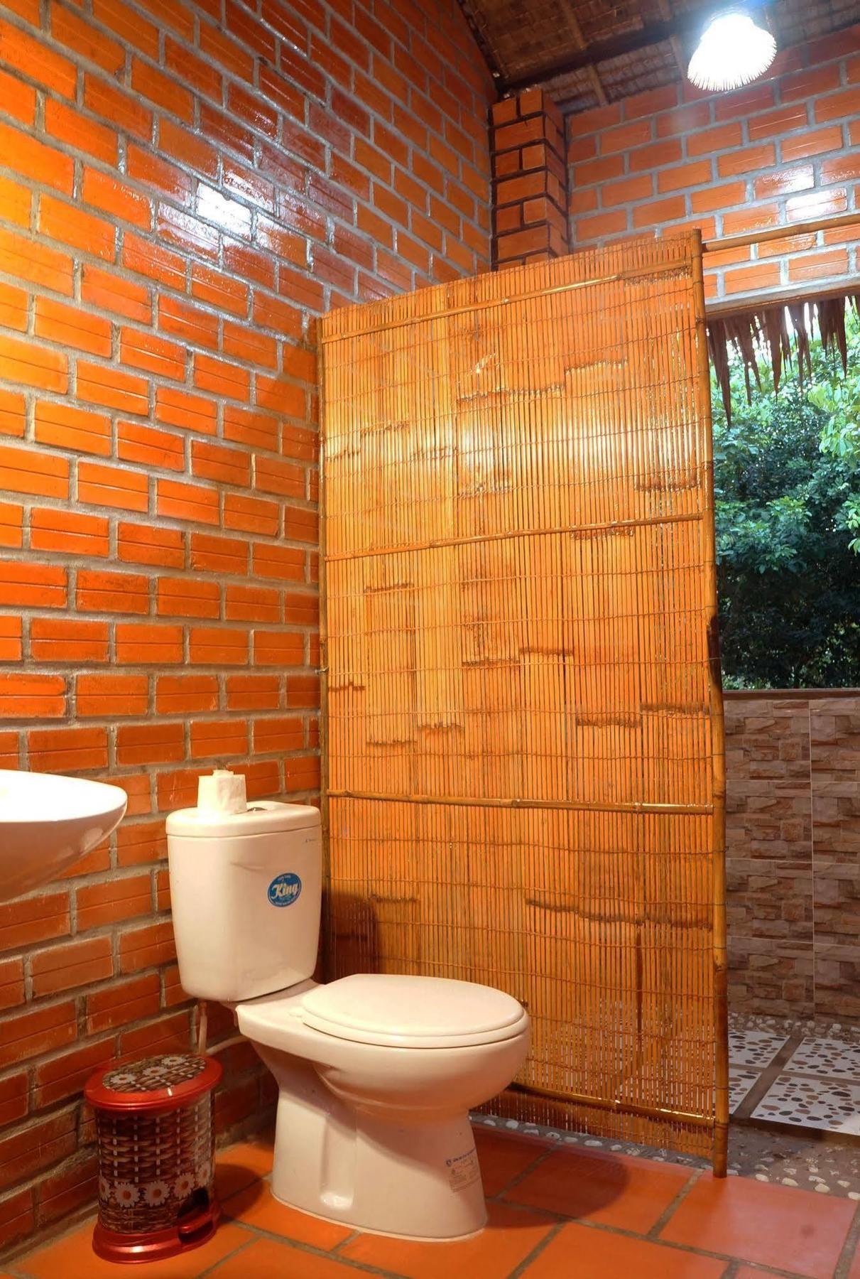Mekong Rustic Lodge Cai Lay Экстерьер фото